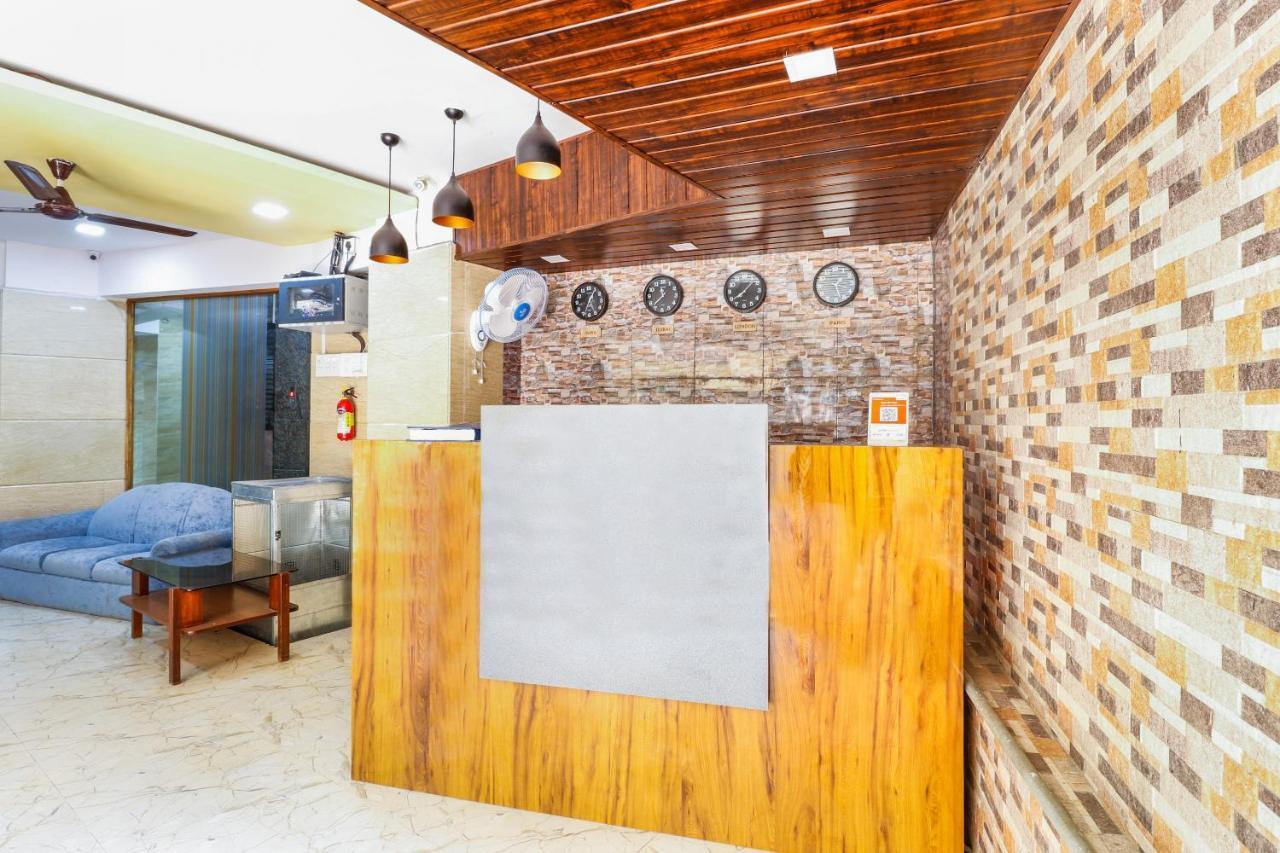 Hotel Crystal Inn Мумбай Екстериор снимка