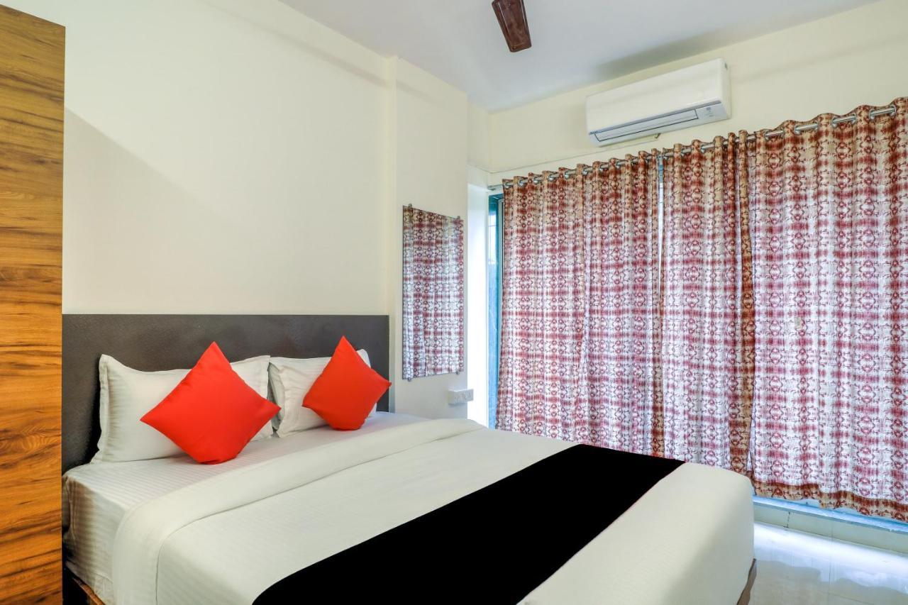 Hotel Crystal Inn Мумбай Екстериор снимка